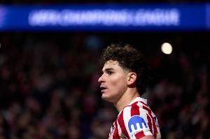 每体：德科将与阿尔瓦雷斯的经纪人会面，球员依然是巴萨头号目标